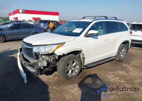 2015 Toyota Highlander Xle V6 z USA, uszkodzony, nr VIN 5TDKKRFH9FS116579